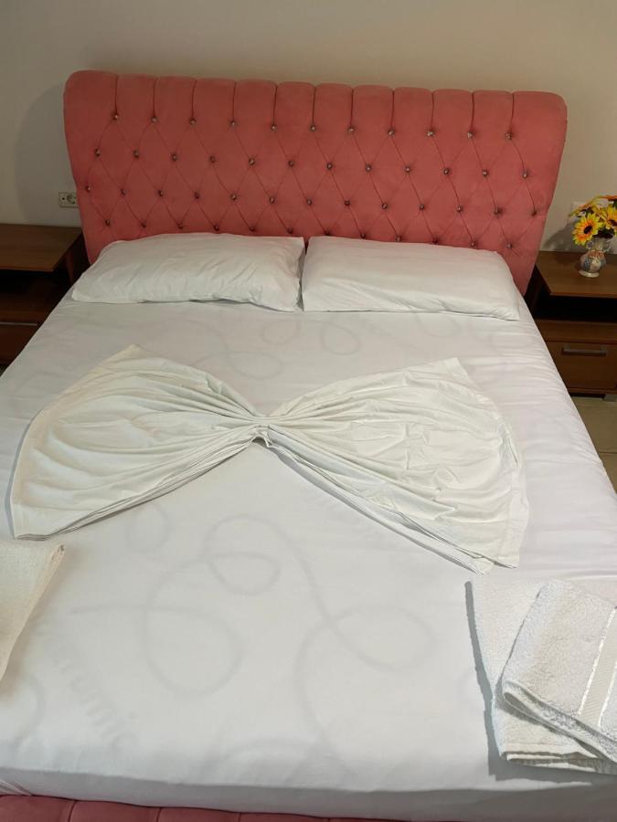 Traceys 3Apartments Borsh Qazim Pali Esterno foto