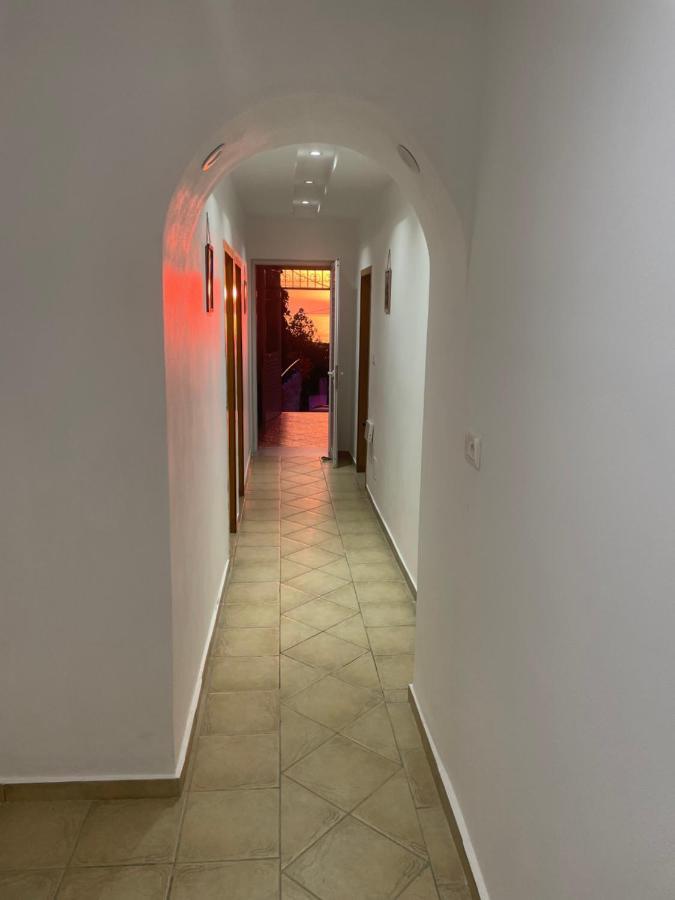 Traceys 3Apartments Borsh Qazim Pali Esterno foto