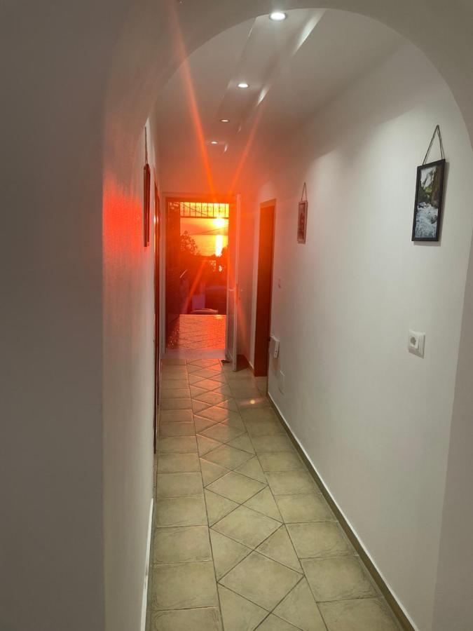 Traceys 3Apartments Borsh Qazim Pali Esterno foto