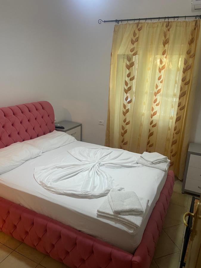 Traceys 3Apartments Borsh Qazim Pali Esterno foto