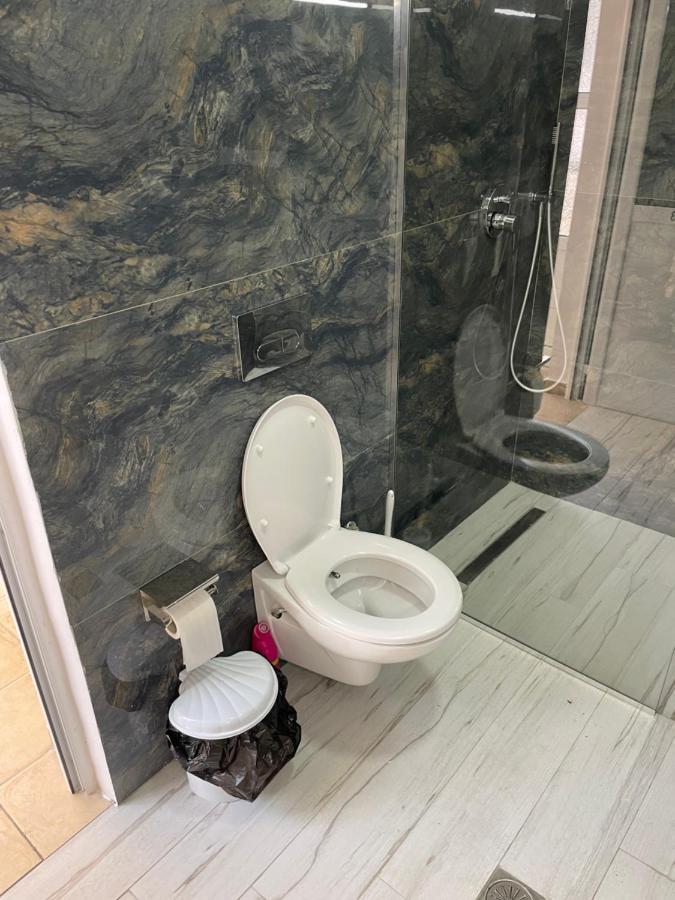 Traceys 3Apartments Borsh Qazim Pali Esterno foto