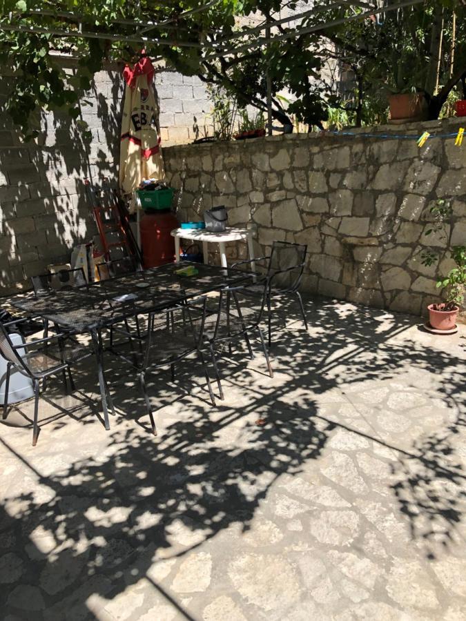 Traceys 3Apartments Borsh Qazim Pali Esterno foto